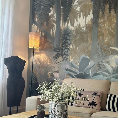 Retour Des Indes Villa Лориан Екстериор снимка