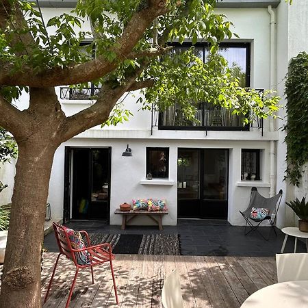 Retour Des Indes Villa Лориан Екстериор снимка