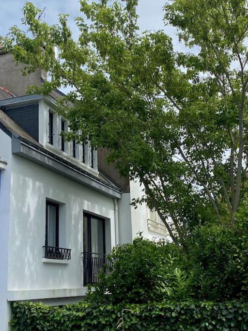Retour Des Indes Villa Лориан Екстериор снимка